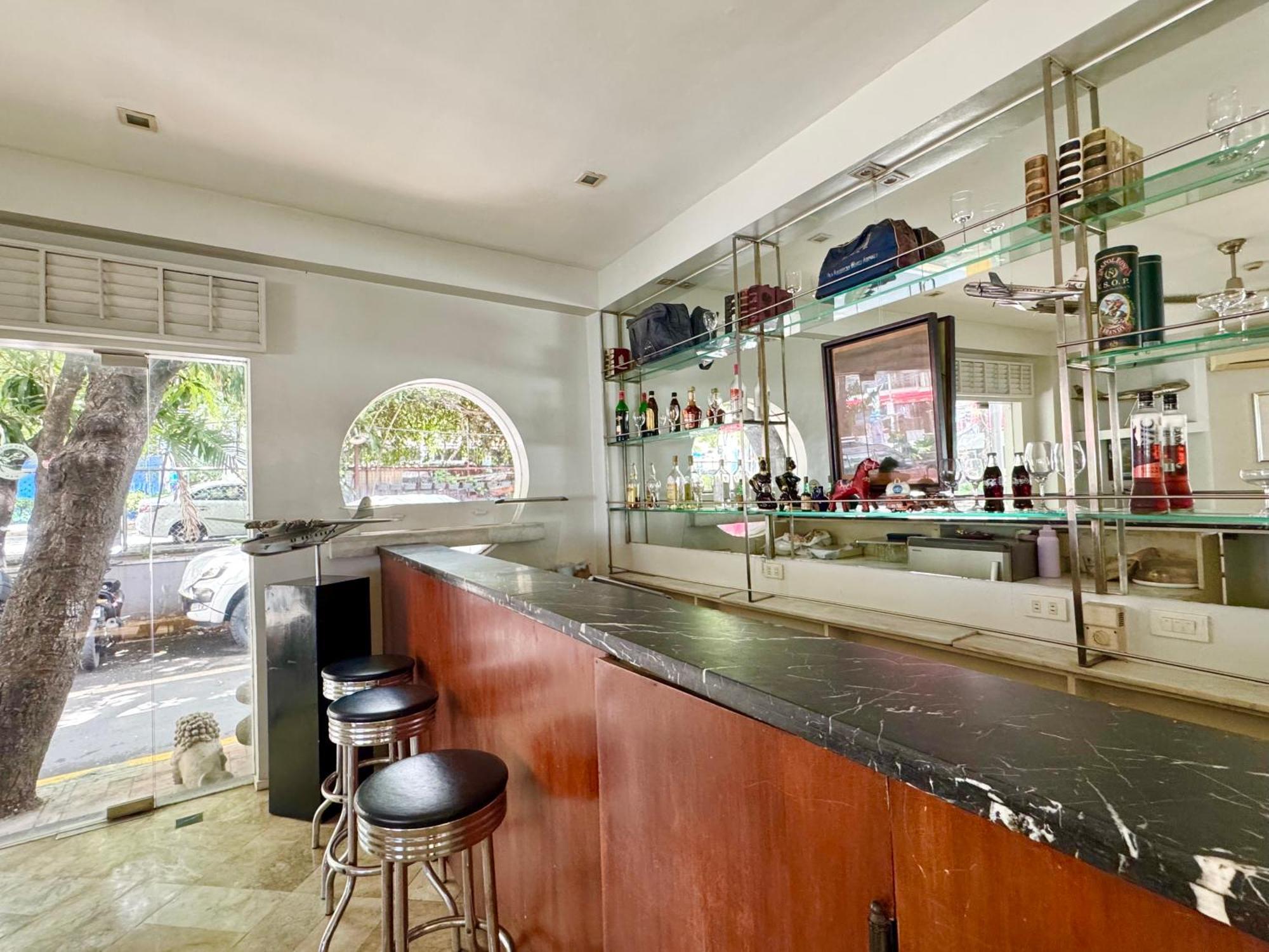 The Clipper House, Poblacion Makati Manila Luaran gambar